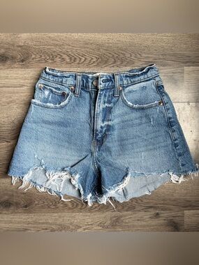 Abercrombie & Fitch 90’s Relaxed High Rise Denim Shorts